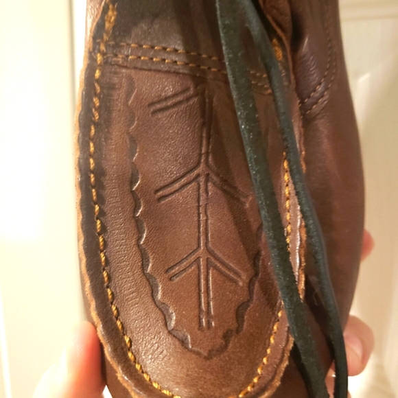 New Handmade Traditional Finnish Sami Beak Boots - Reindeer Leather - Picture 3 of 4